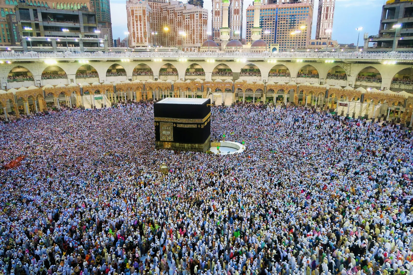 Pengertian Ihram Secara Bahasa dan Istilah (credit:unsplash.com/id/@konevi)