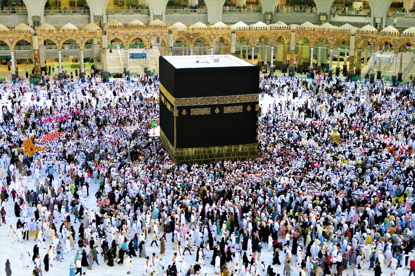 Makna Spiritual dan Hikmah di Balik Ihram (credit:unsplash.com/id/@konevi)