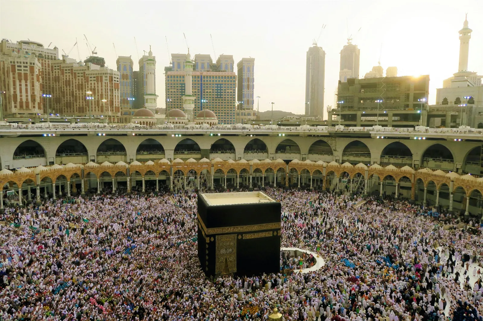 Hukum Sai Menurut Para Ulama (credit:unsplash.com/id/@konevi)