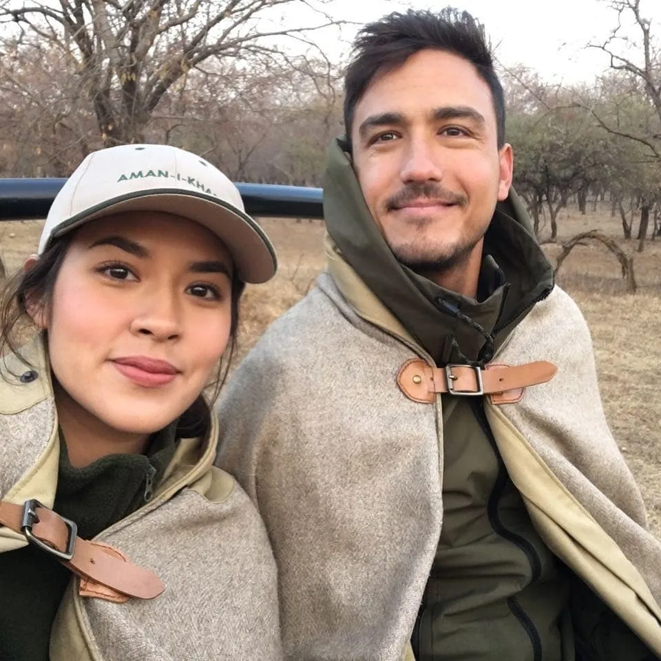 Raisa dan Hamish Daud pakai coat © instagram/hamishdw