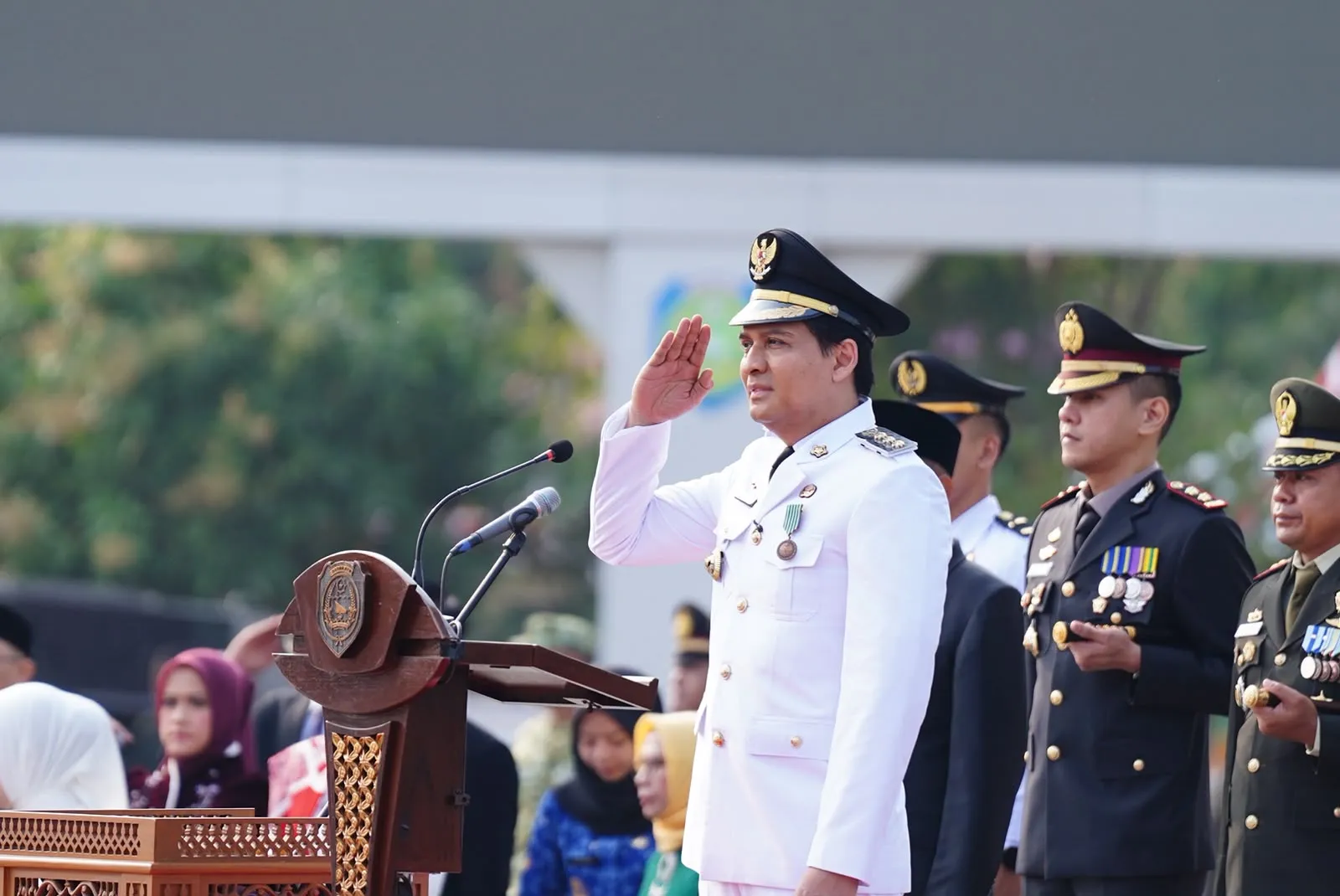 Lucky Hakim pada upacara peringatan HUT RI ke-81 di Alun-alun Indramayu (Credit: Dok. Pribadi)