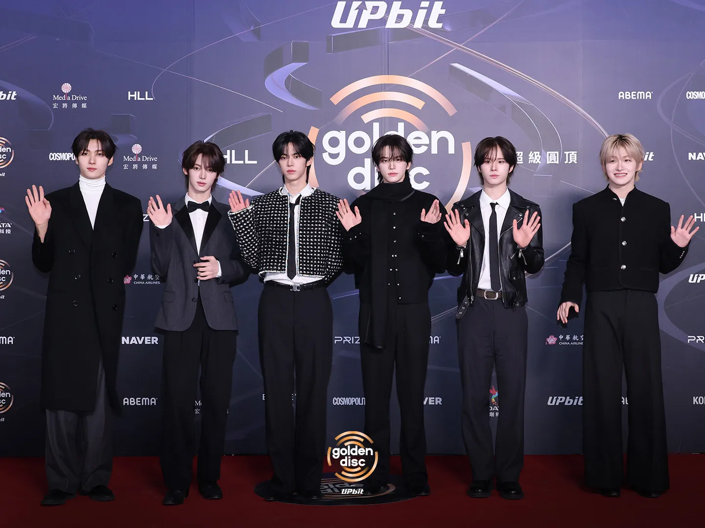 TWS di red carpet 40th GDA (credit: x.com/_GoldenDisc)