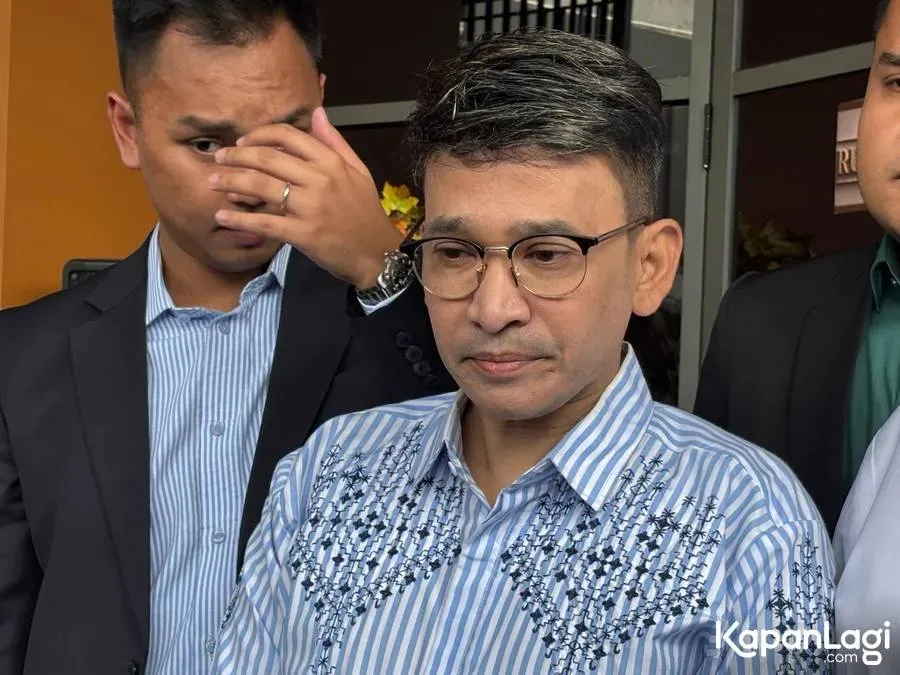Ruben Onsu pakai baju biru © KapanLagi.com/Fikri Alfi Rosyadi