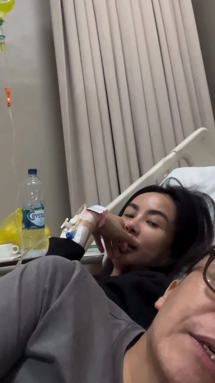 Ari Lasso Temani Kekasih Dirawat