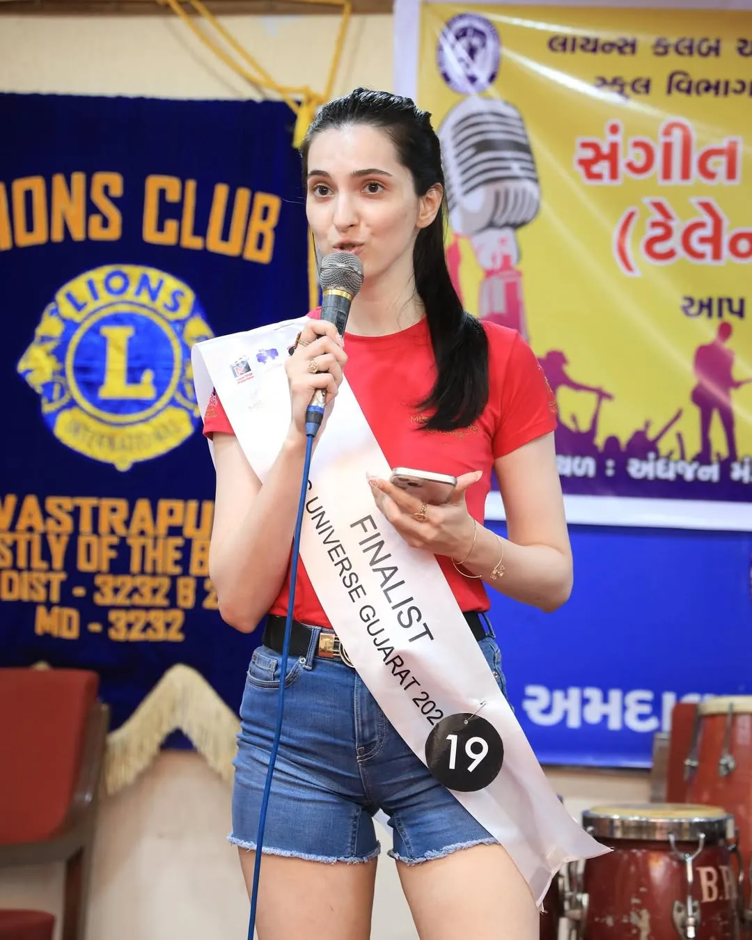 potret cantik Roosh Sindhu/cr: Instagram @rooshsindhu