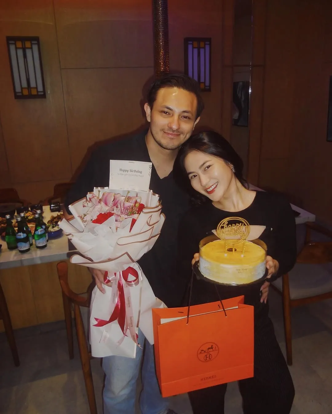 Potret Dylan Carr Rayakan Ultah Zahra Macapagal Munik (instagram/dylancarr8/zahramacapagalmunik)