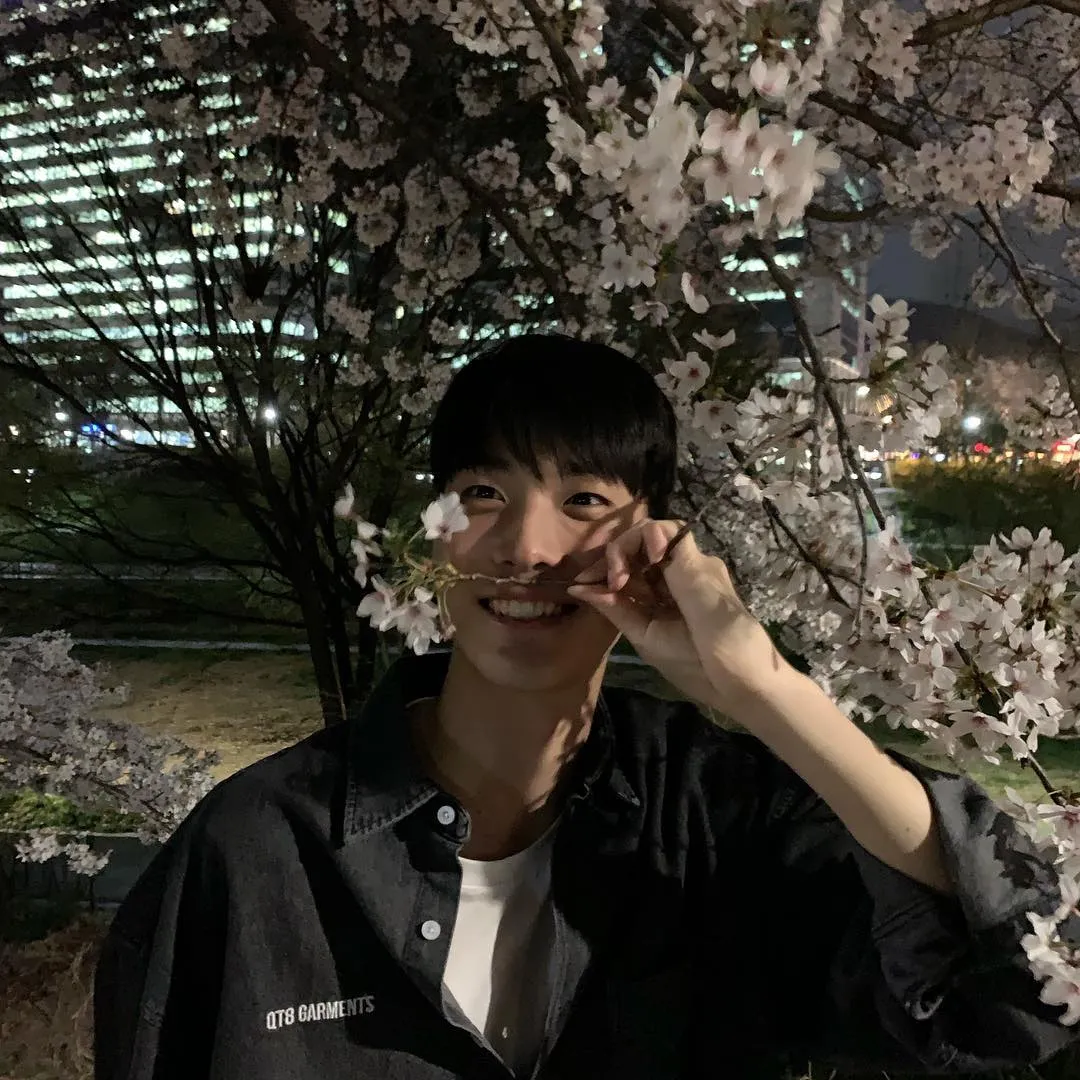Gaya Rambut Beragam yang Selalu Cocok