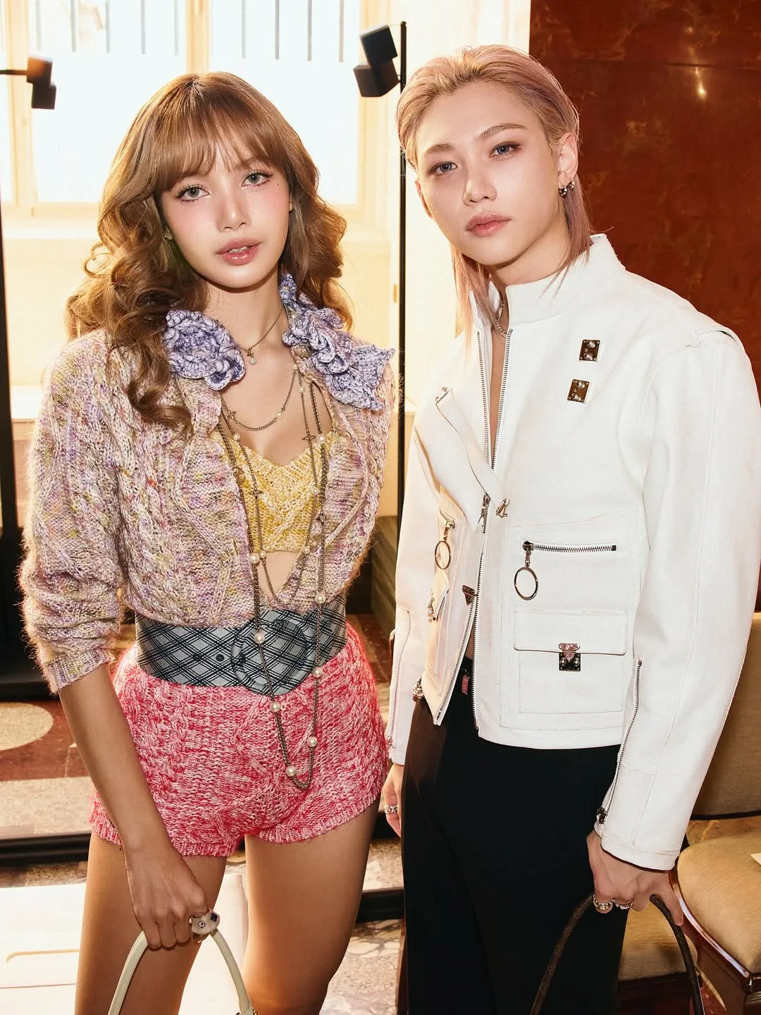 Lisa BLACKPINK dan Felix Stray Kids Bikin K-Popers Heboh