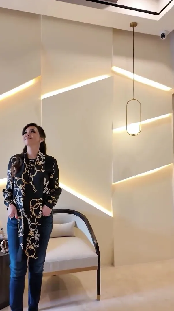 Potret Kantor Baru Maia Estianty (credit: instagram/maiaestiantyreal)