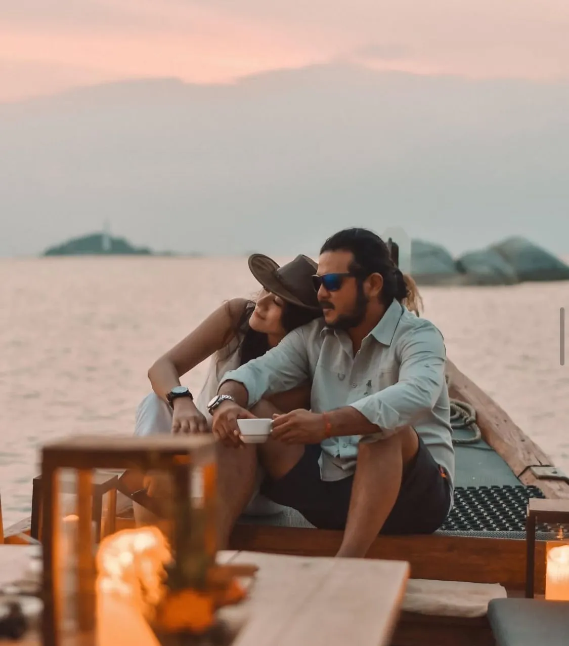 Potret ramon y tungka dengan istri yang jarang tersorot media. (credit:instagram.com/ramonytungka)