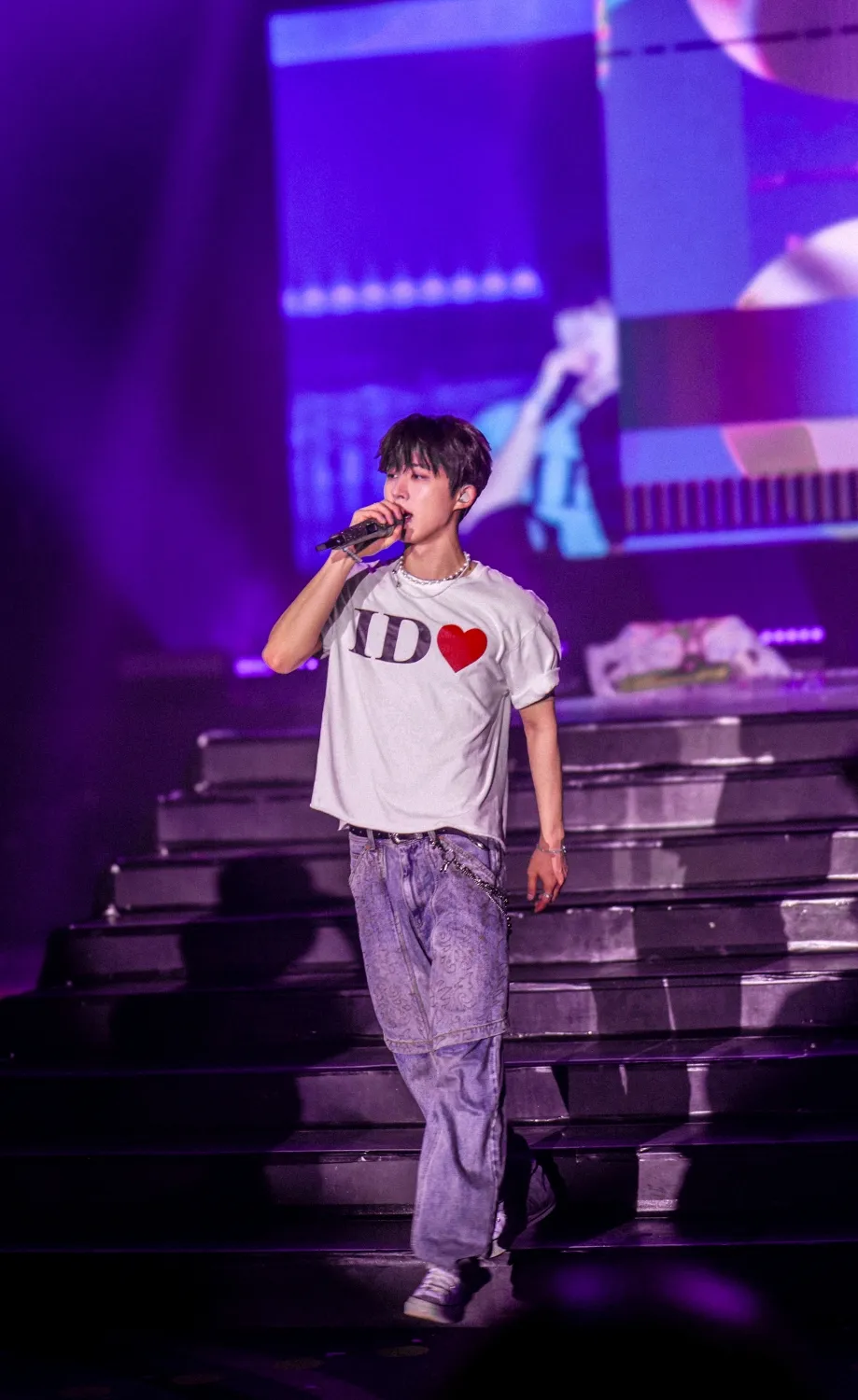 Outfit Panggung Spesial