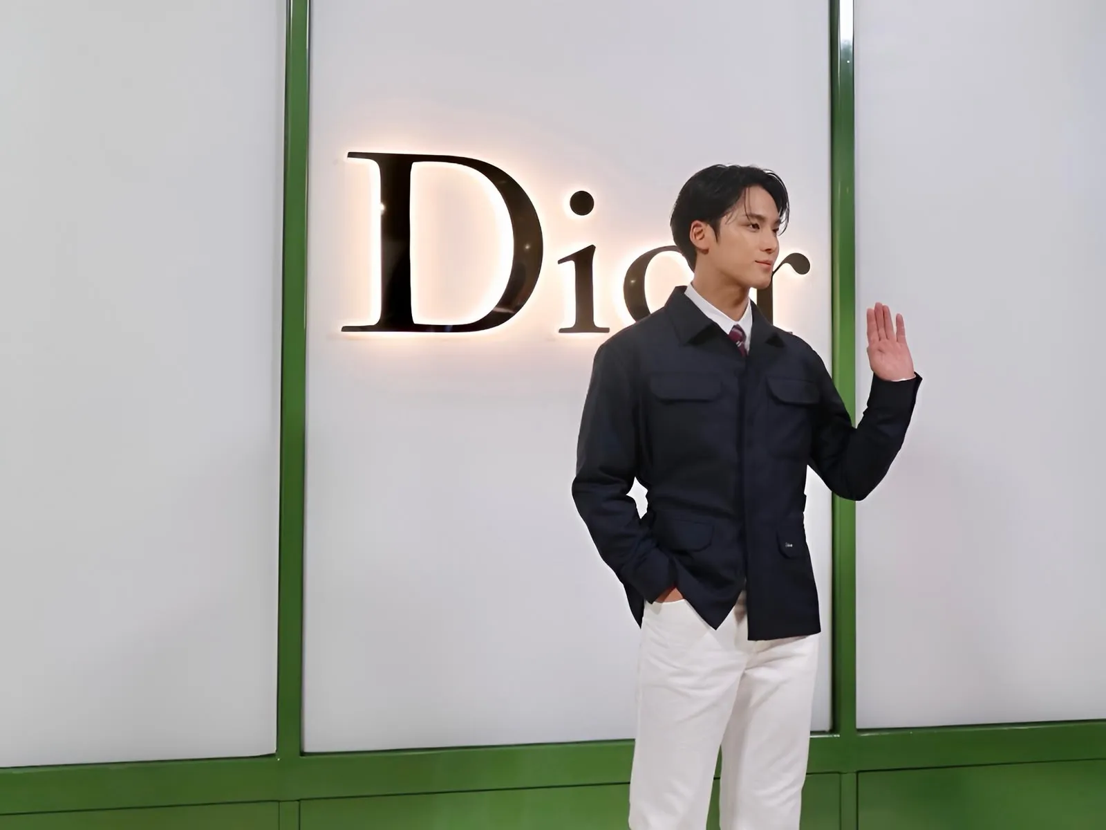 Mingyu SEVENTEEN di pop-up Dior/Fimela.com