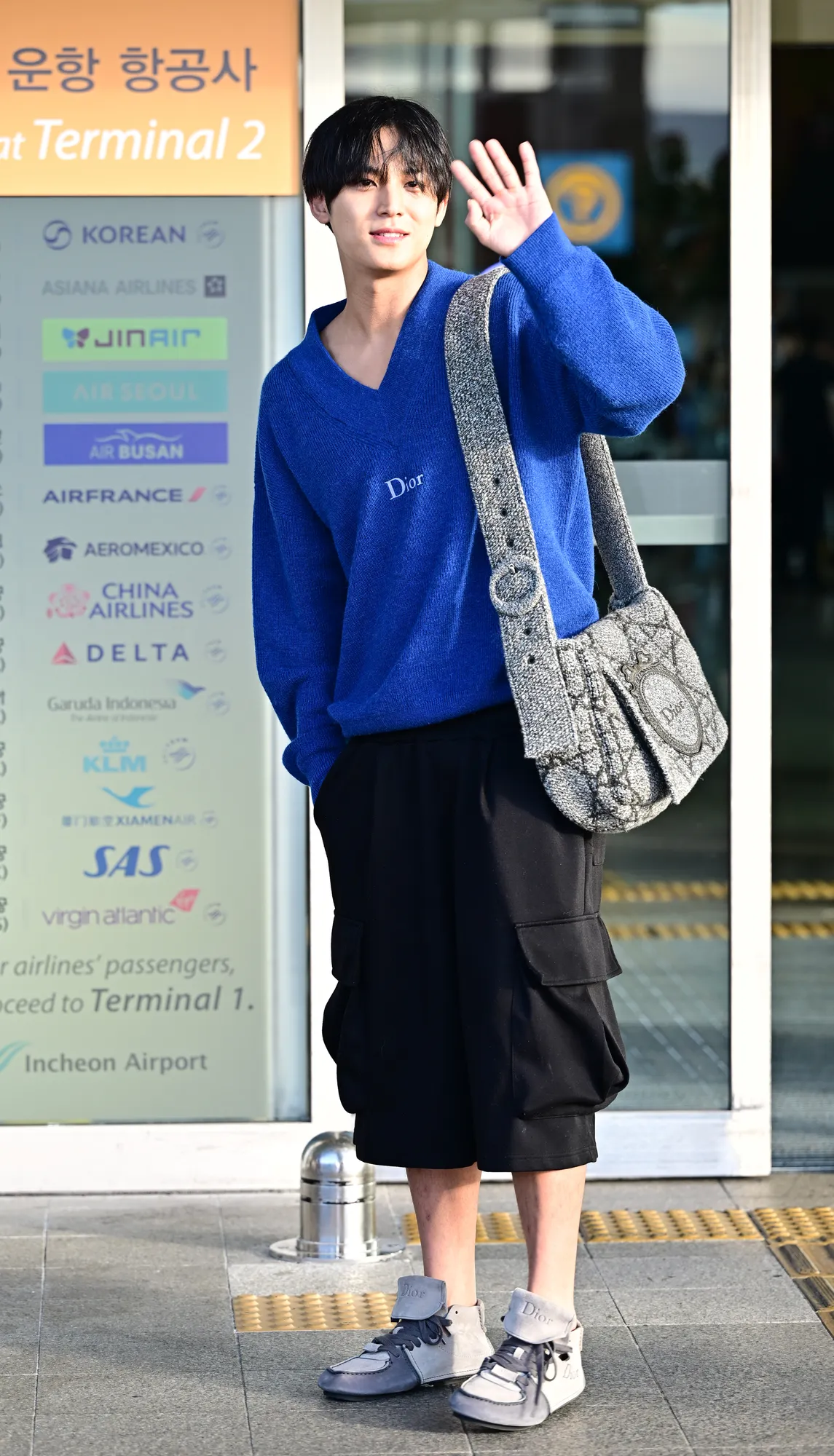 Mingyu airport look
