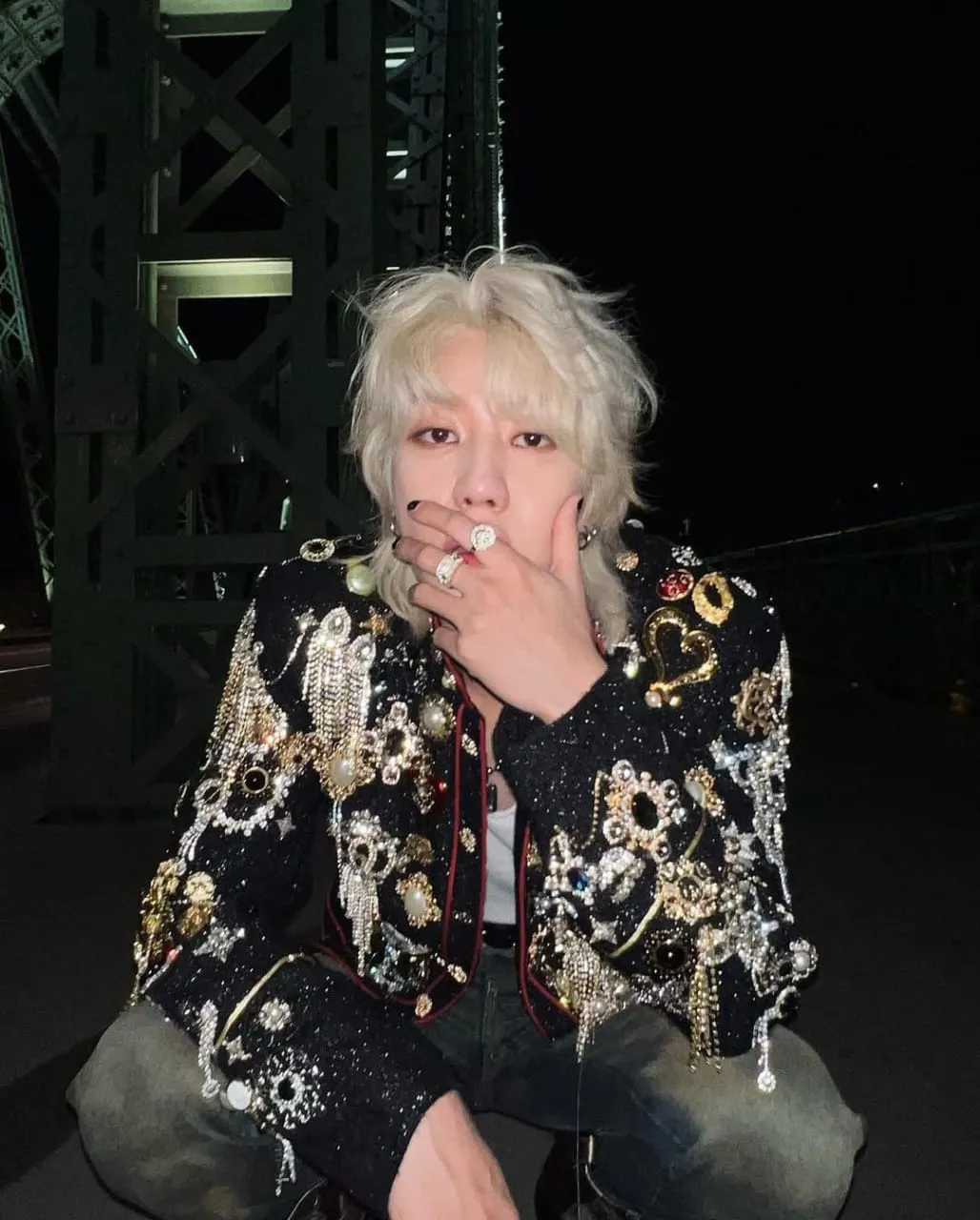 Nail art blink blink The8 (Image by xuminghao_o on Instagram)