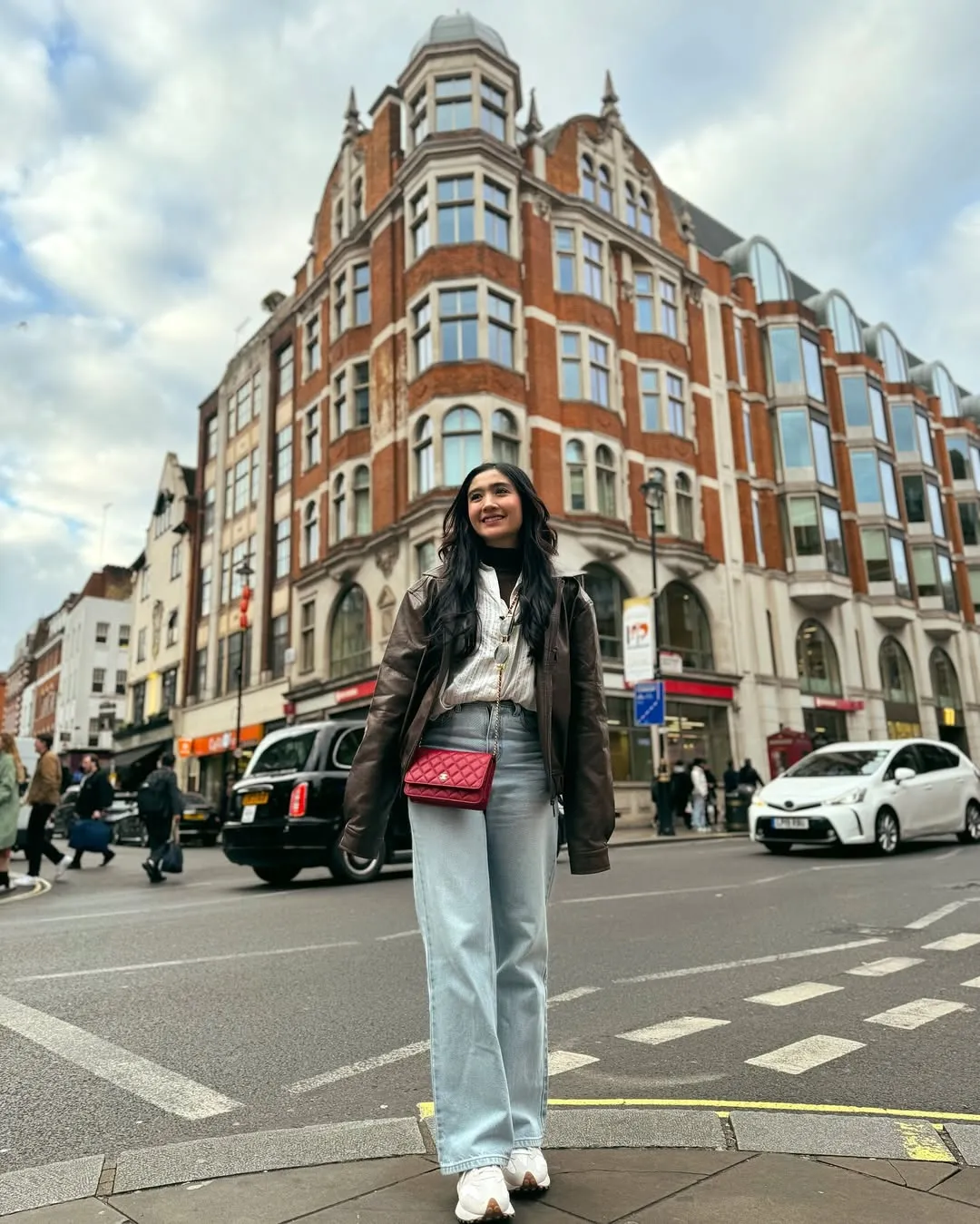 Potret Outfit Febby Rastanty Pakai Leather Jaket (credit: instagram/febbyrastanty)