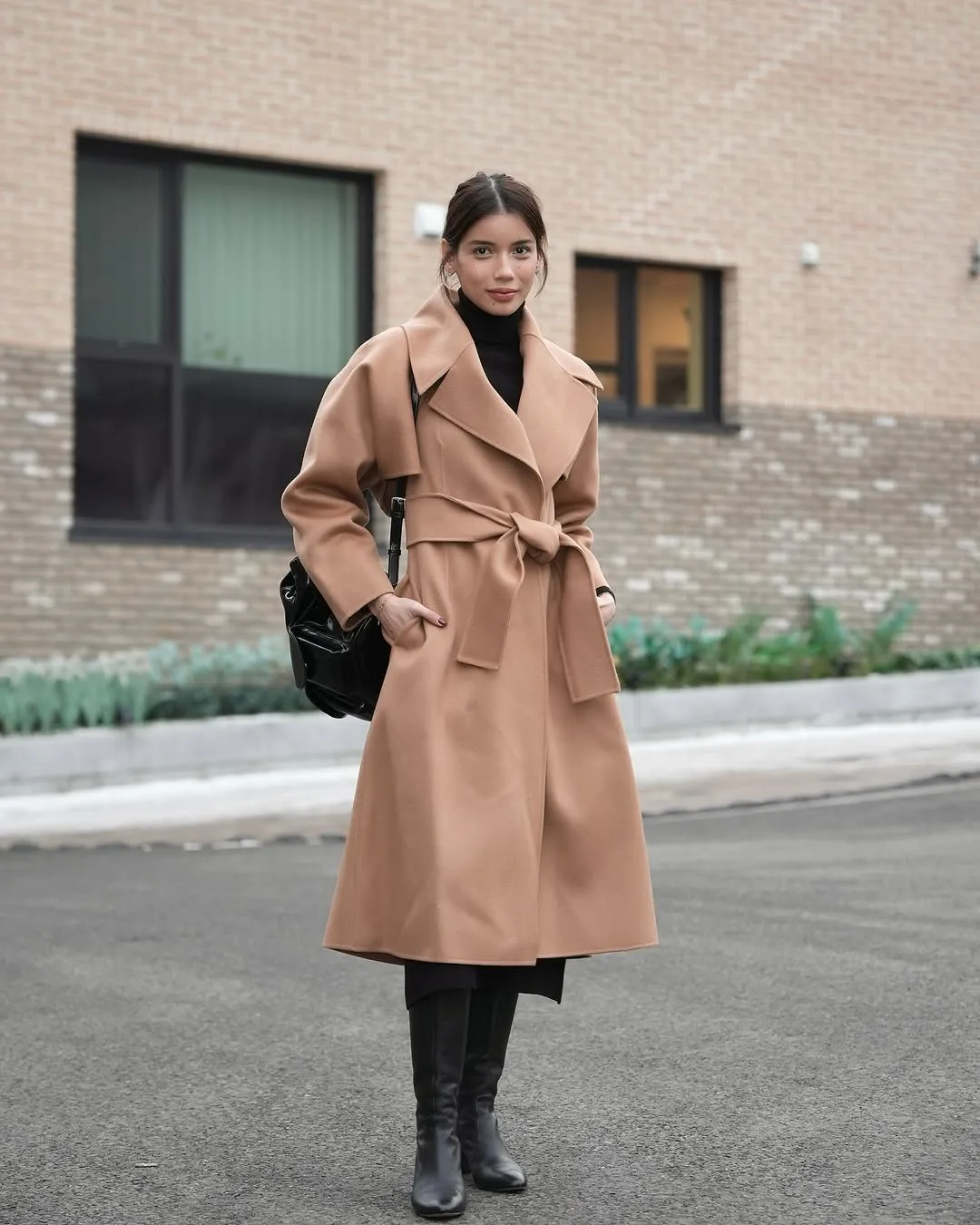 Chic dan Sophisticated dengan Camel Coat
