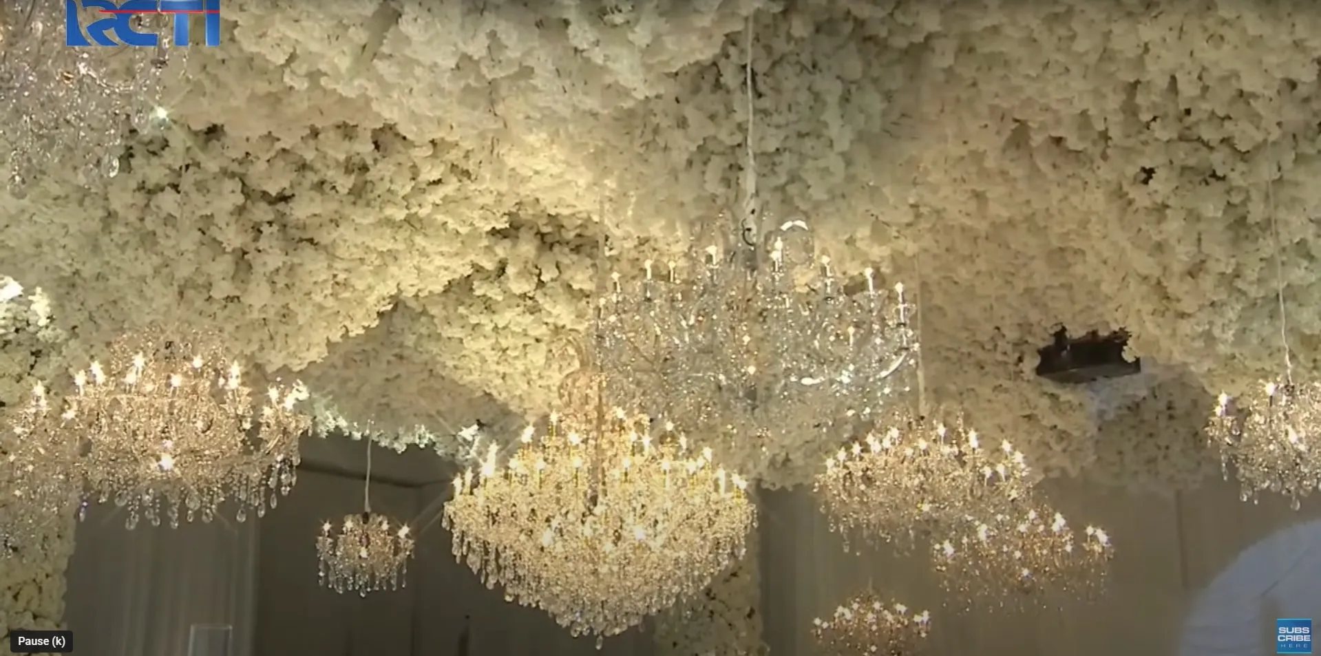 Venue Nikahan Amanda Manopo Disulap Dengan Banyak Chandelier. Foto: RCTI+
