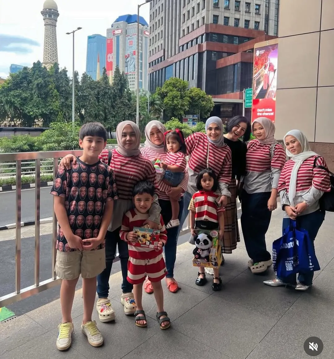  instagram/rieta_amilia)