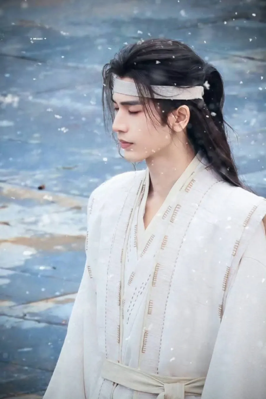  Zhang Linghe Tampil Memesona (instagram.com/annyeong_chinguya)
