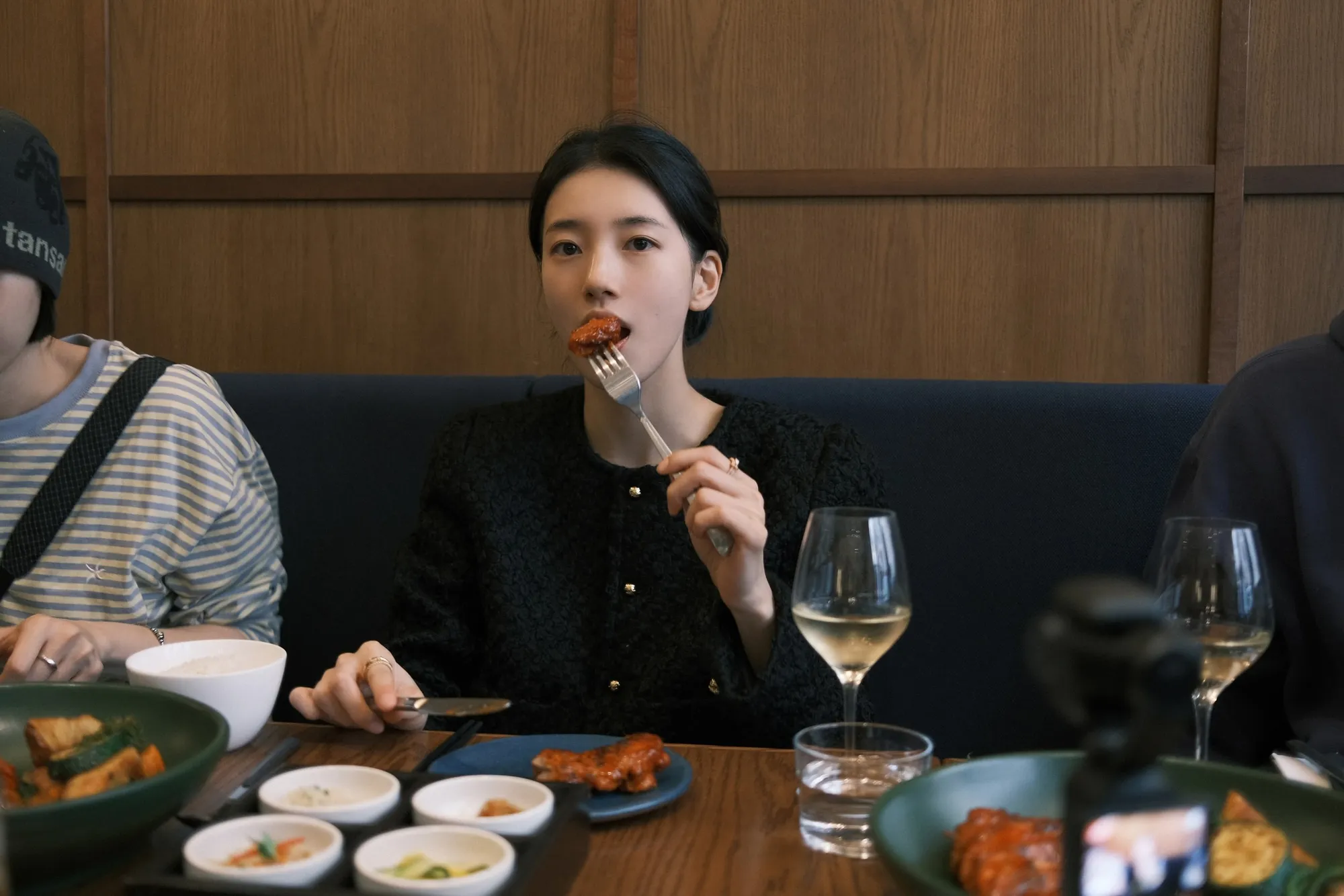 Suzy dengan wajah minim makeup. (instagram.com/skuukzky)