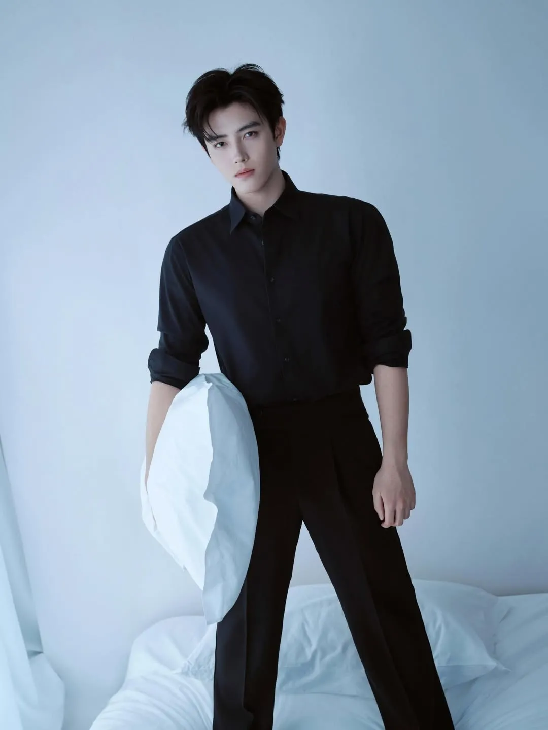 Potret terbaru Arthur Chen yang bikin kelihatan makin tampan (credit:instagram.com/youkuofficial)