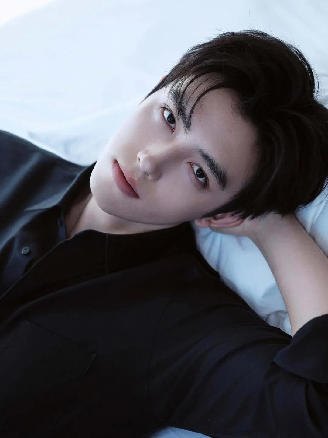 Potret terbaru Arthur Chen yang bikin kelihatan makin tampan (credit:instagram.com/youkuofficial)