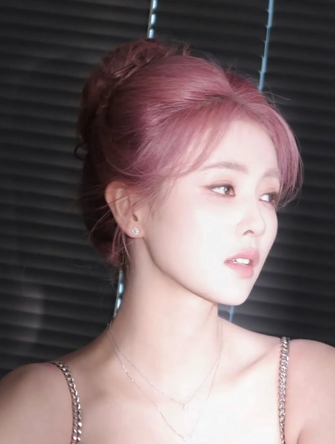 Bai Lu - instagram.com/@bailu.official.fanclub
