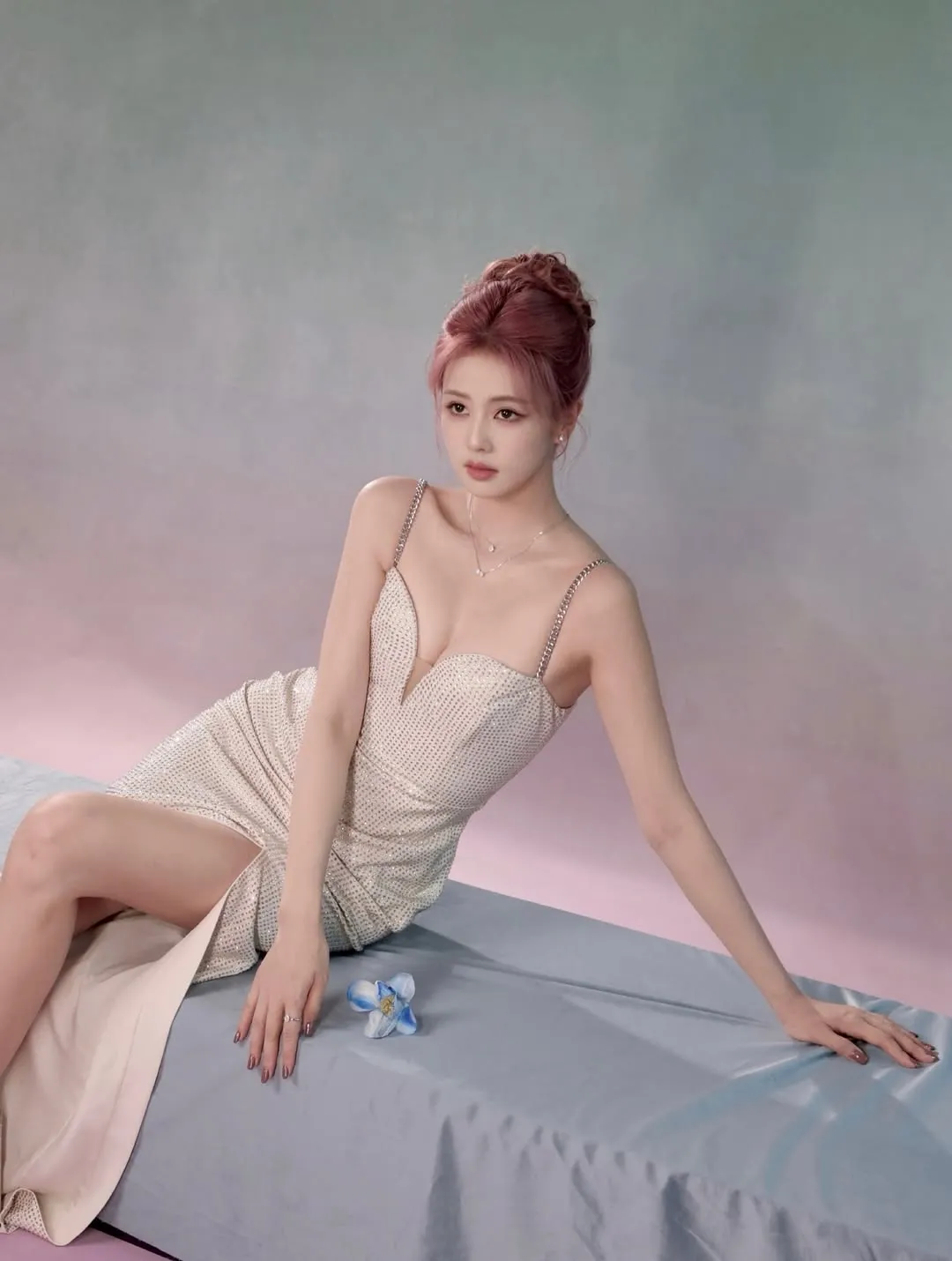 Bai Lu - instagram.com/@bailu.official.fanclub