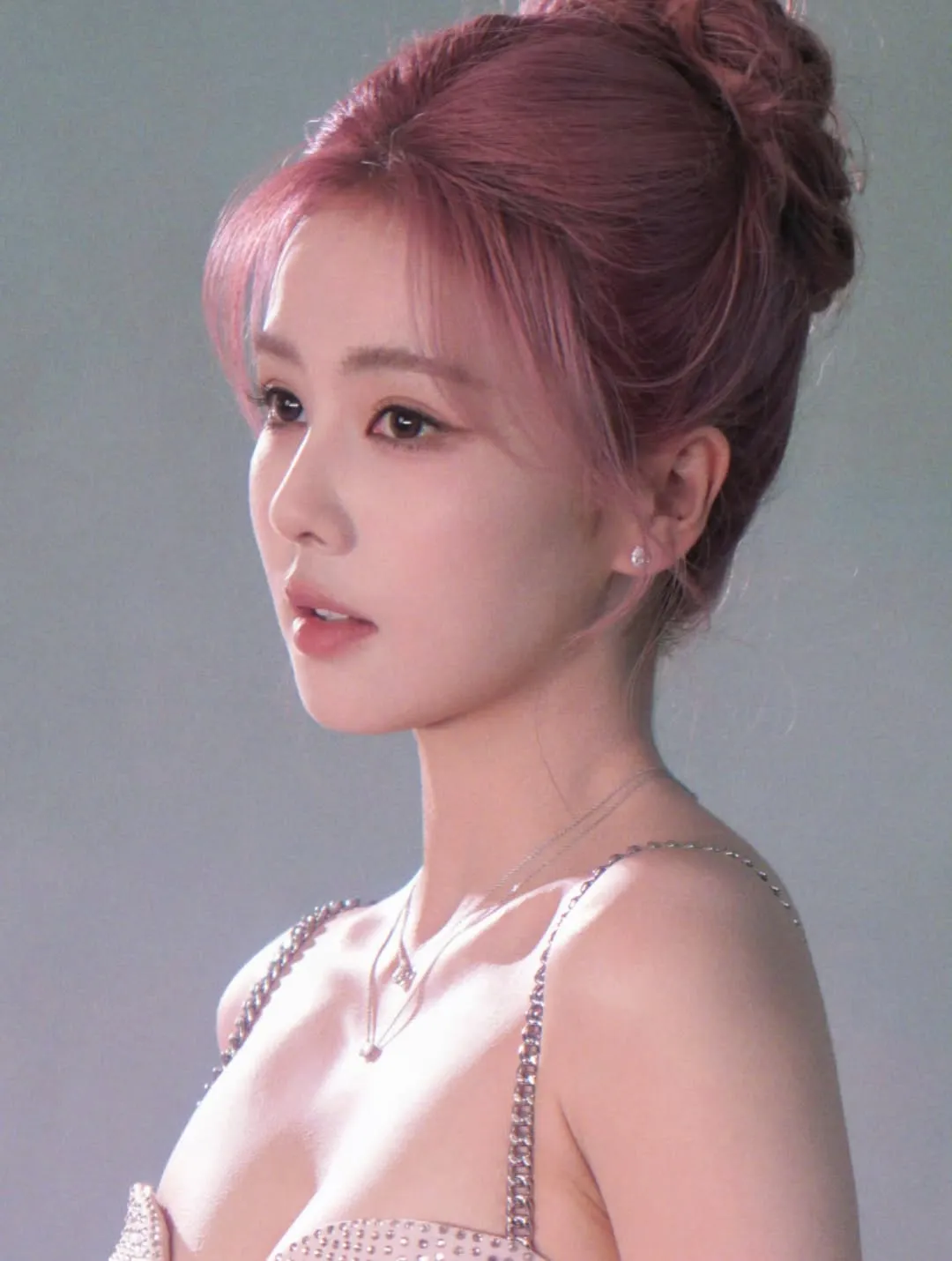 Bai Lu - instagram.com/@bailu.official.fanclub