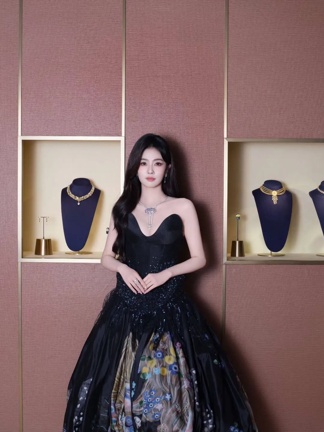 Bai Lu - instagram/@huanyu_entertainment