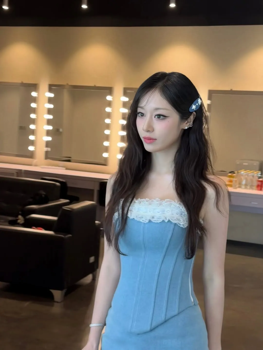 Kemunculan terbaru Jiyeon di media sosial langsung memicu perhatian (credit:instagram.com/jiyeon2__)
