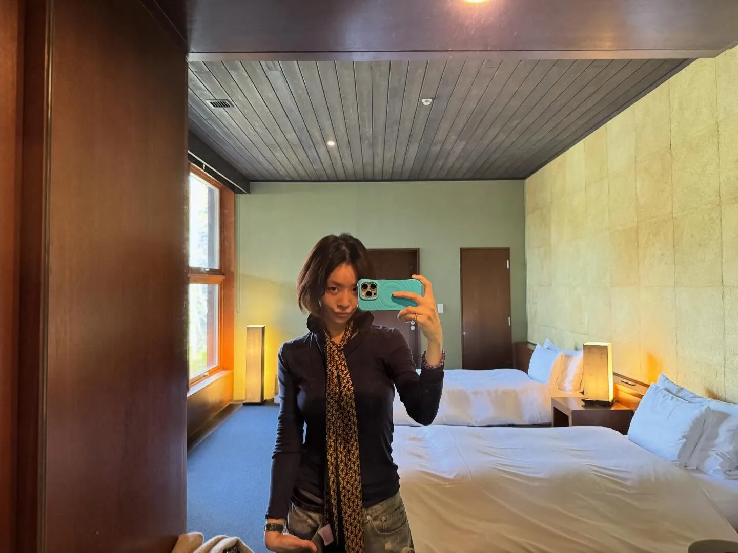 Cha Joo Young mirror selfie/Instagram.com/jooyoungthej