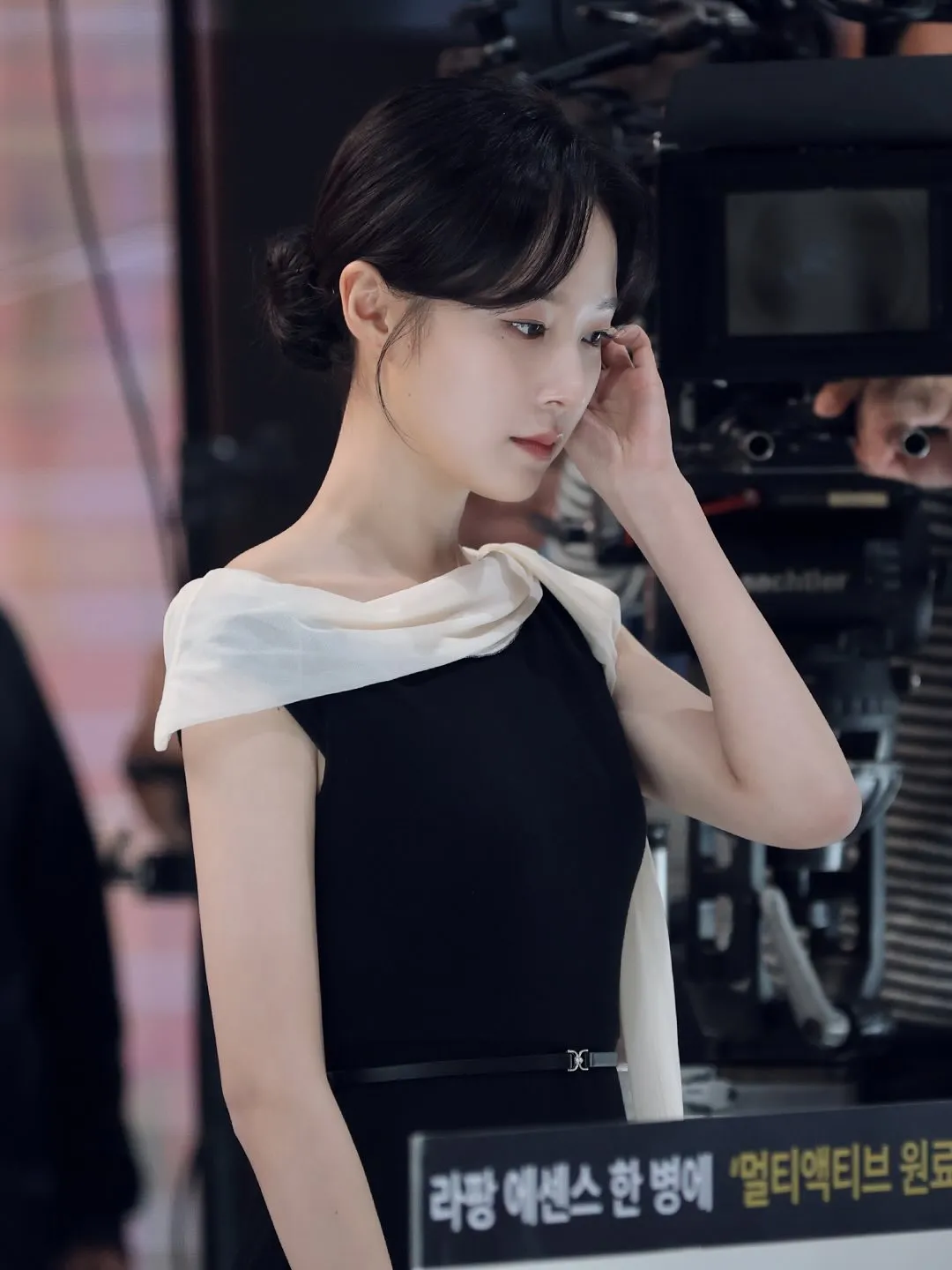 Chae Won Bin menawan tampil dengan tubuh ideal/Instagram.com/outeruniverse_official
