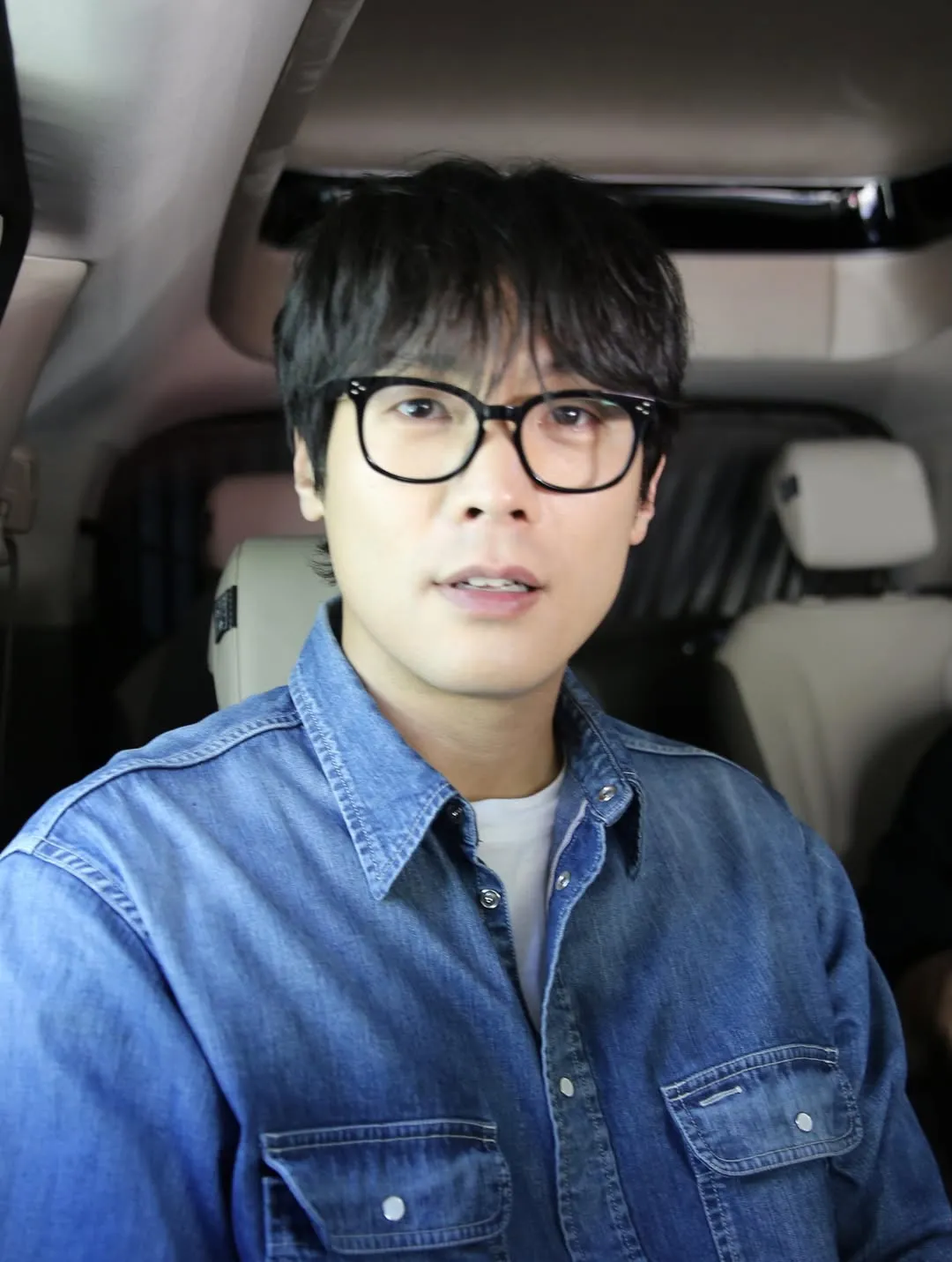 Choi Daniel tersenyum/Instagram.com/ddaniel_choi
