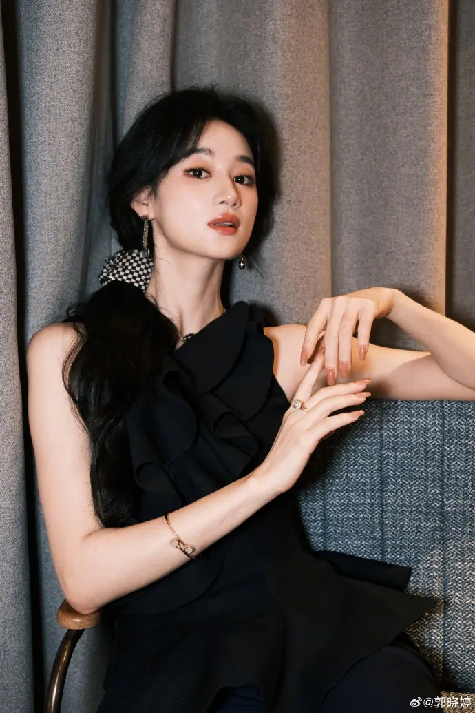 Temukan profil Cristy Guo aktris China berbakat (credit:weibo)