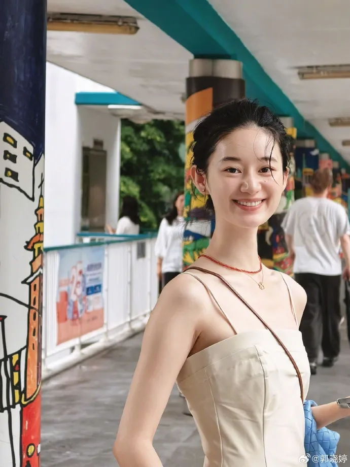 Temukan profil Cristy Guo aktris China berbakat (credit:weibo)