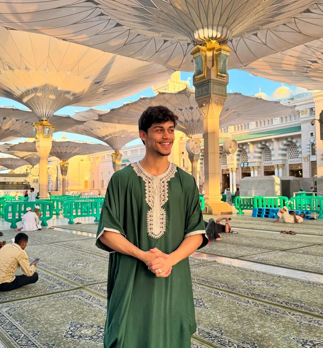 Harris J (ig @harrisjofficial)