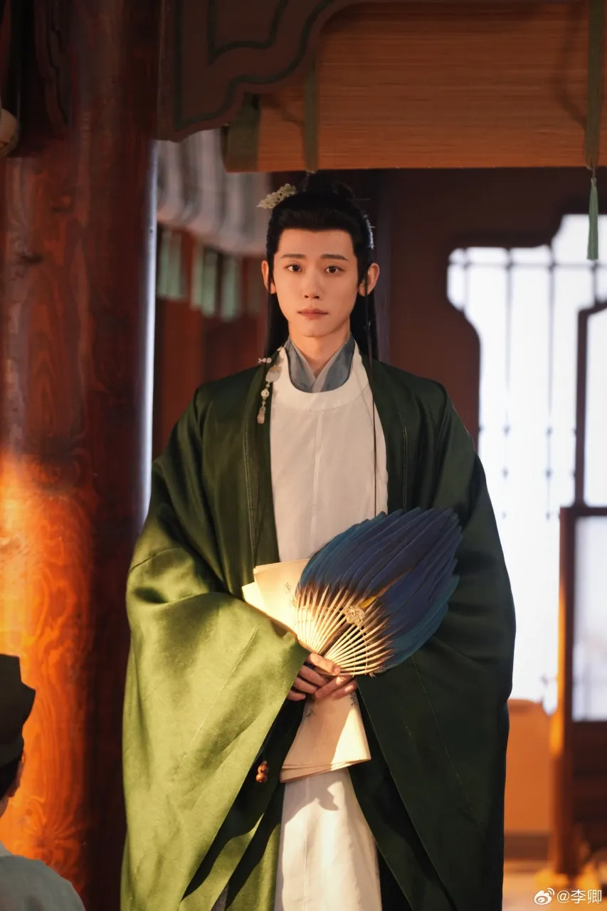 Li Qing Pursuit of Jade - copyright: weibo.com