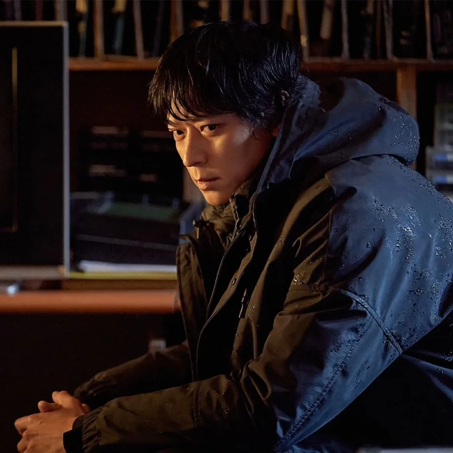 Kang Dong Won jadi sorotan lagi karena fakta unik perjalanan karirnya (credit:mydramalist)