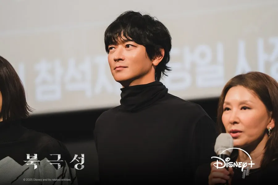 Kang Dong Won jadi sorotan lagi karena fakta unik perjalanan karirnya (credit:instagram.com/disneypluskr)