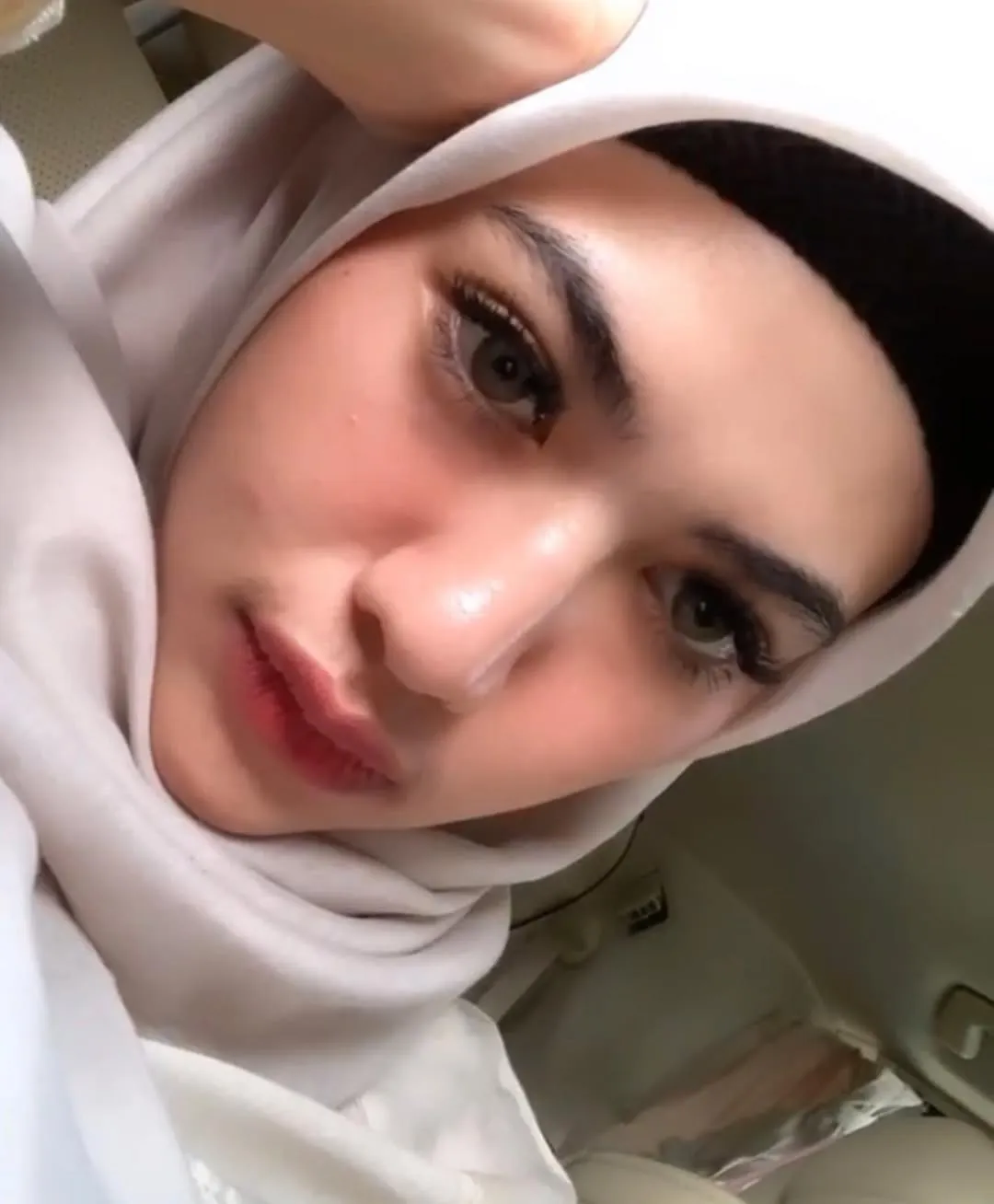 Profil Della Perez aktris dan penyanyi Indonesia (credit:instagram.com/dellaperez)