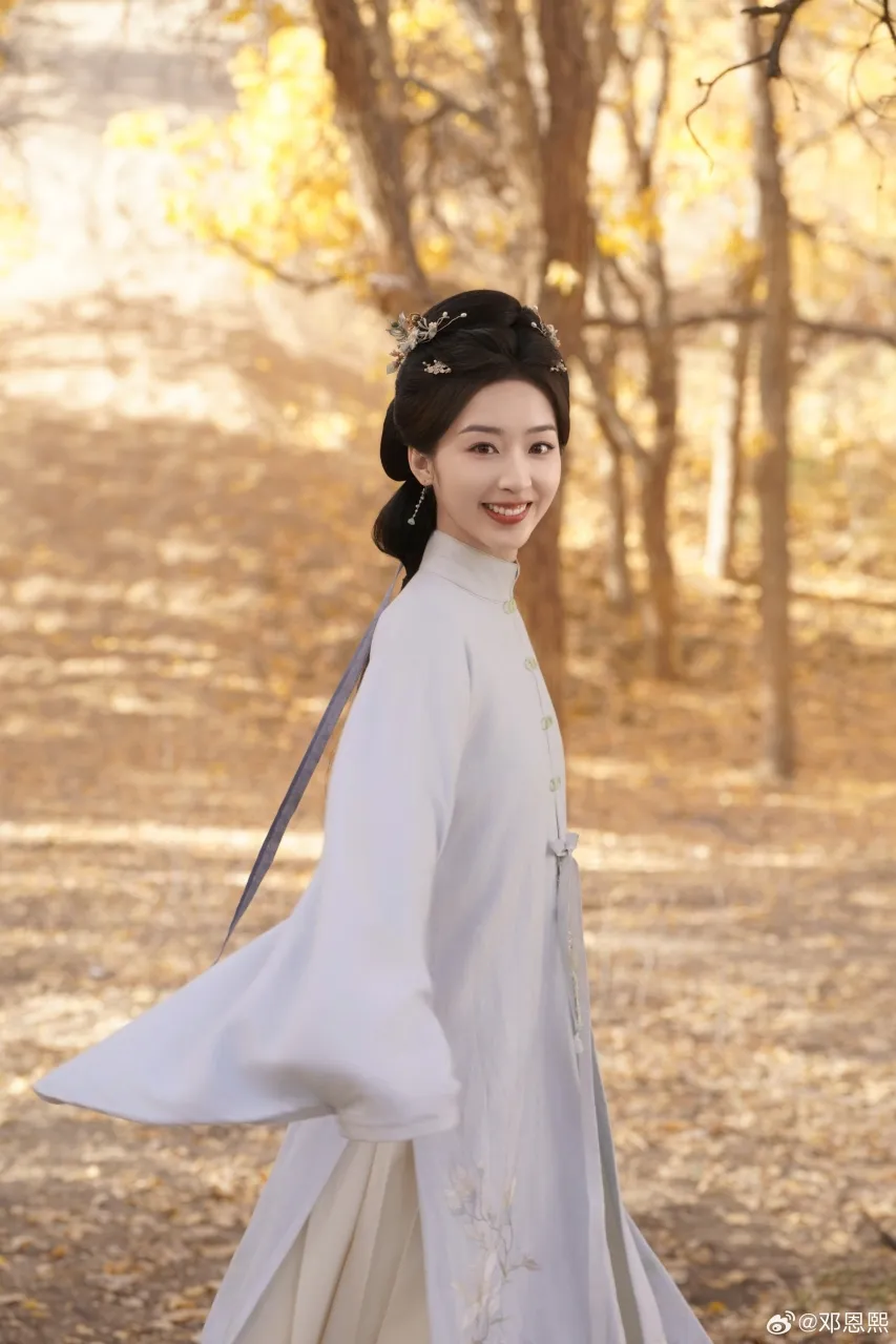 Deng Enxi - copyright: weibo.com