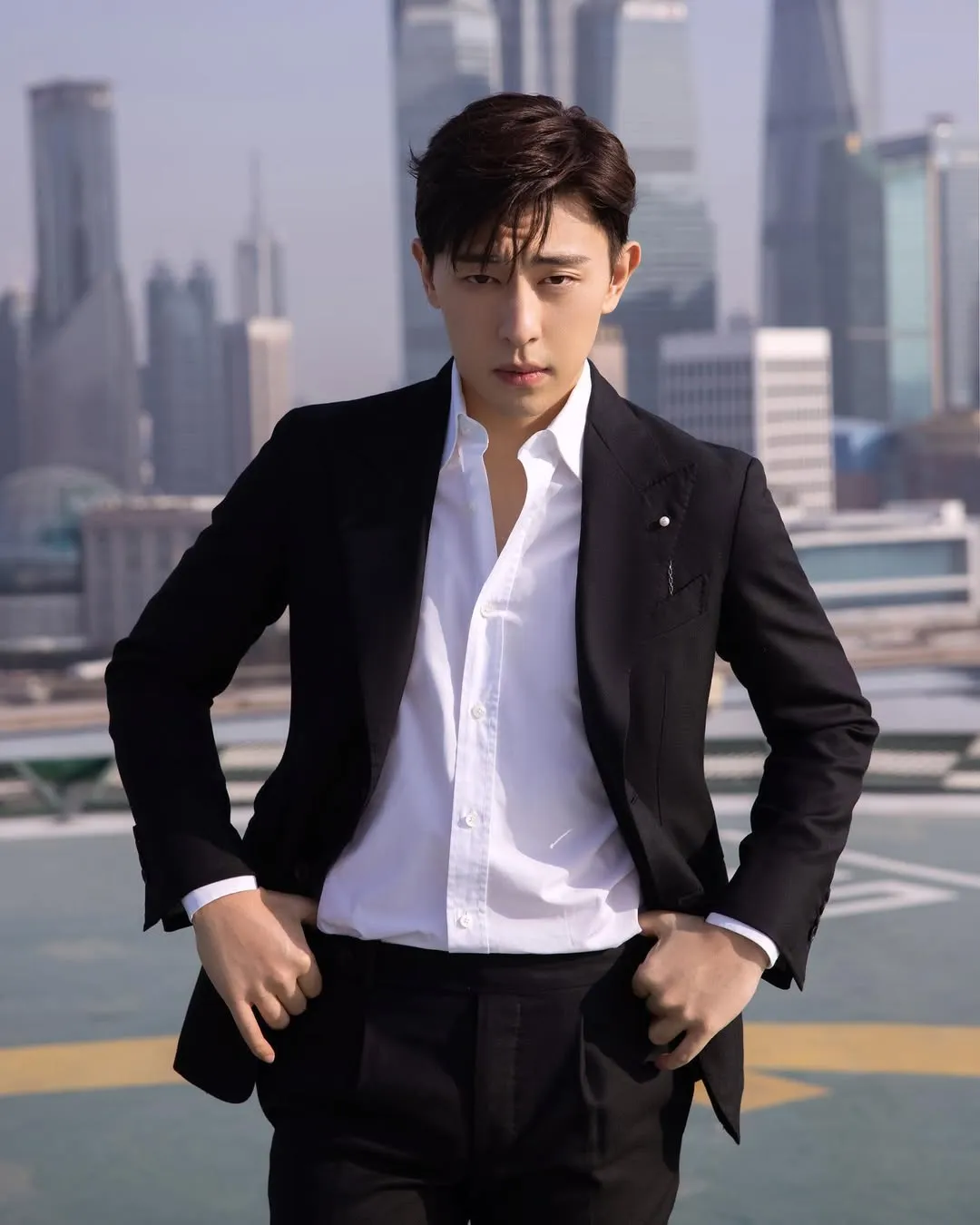 Deng Lun - instagram.com/@denglunstudio