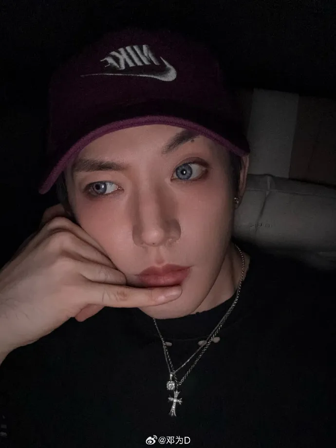 Temukan profil Deng Wei aktor muda berbakat asal China (credit:weibo)