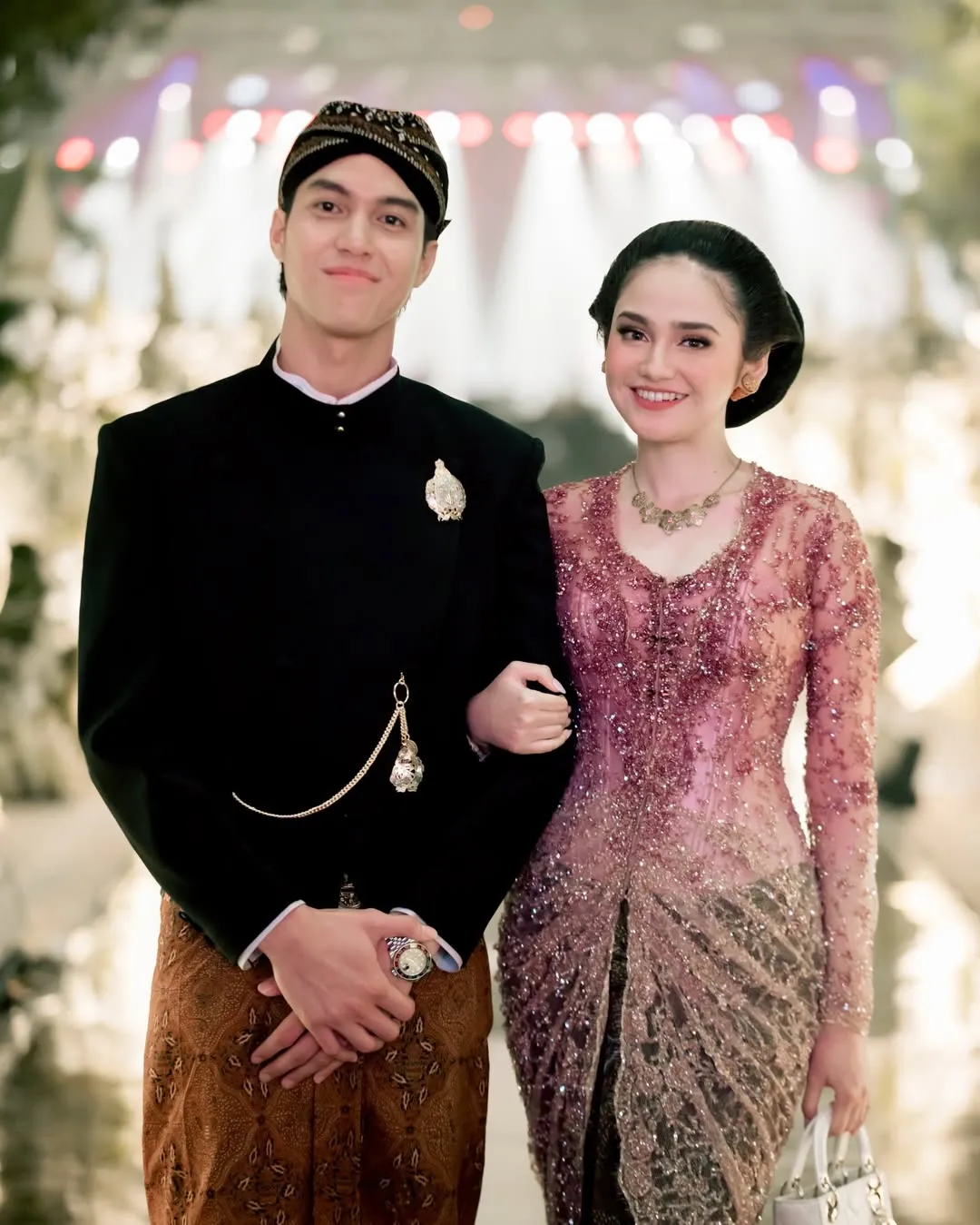 Profil dan perjalanan El Rumi jelang lamaran dan pernikahan dengan Syifa Hadju (credit:instagram.com/elelrumi)