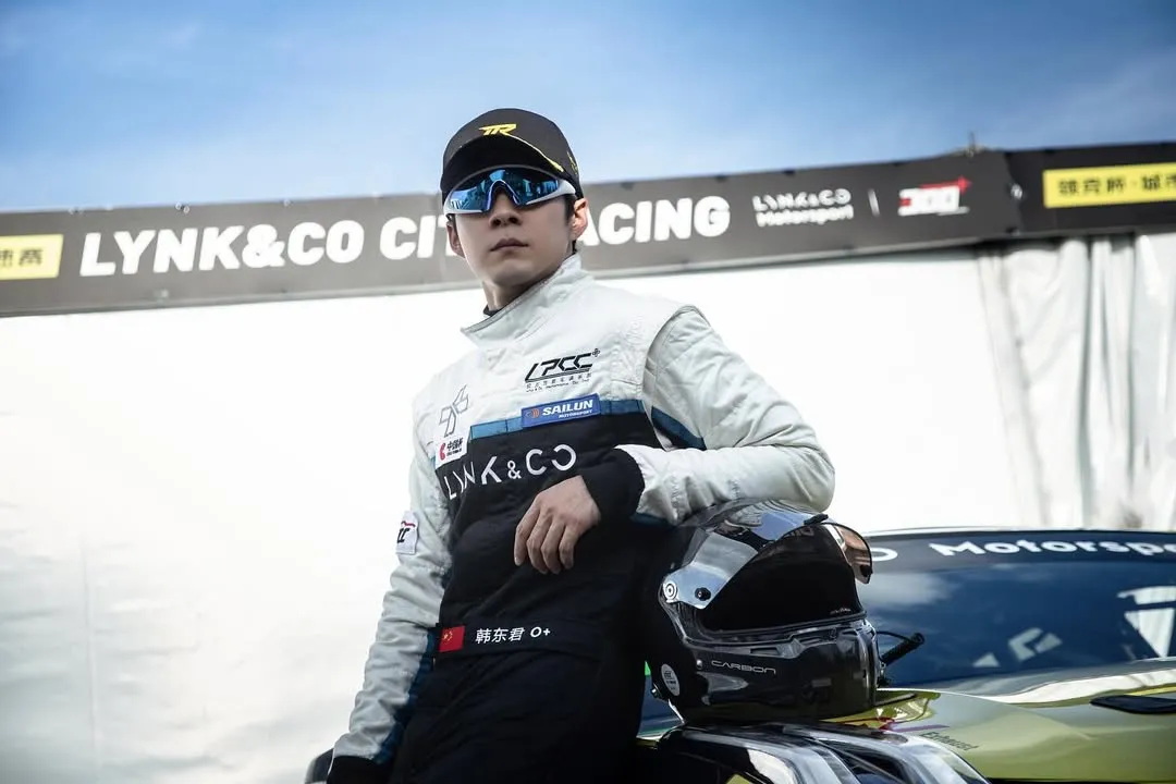 Elvis Han - instagram.com/@elvis_han