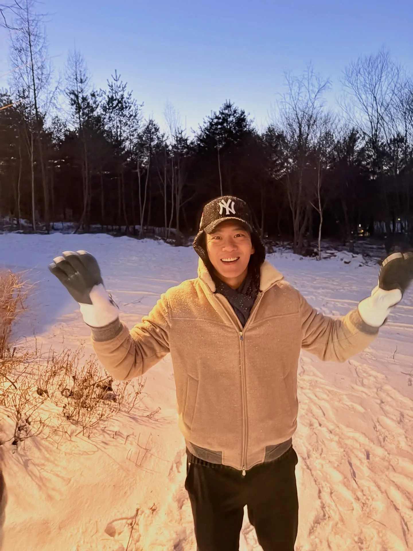 Han Seok Jin dengan outfit musim dingin/Instagram.com/haseokjin