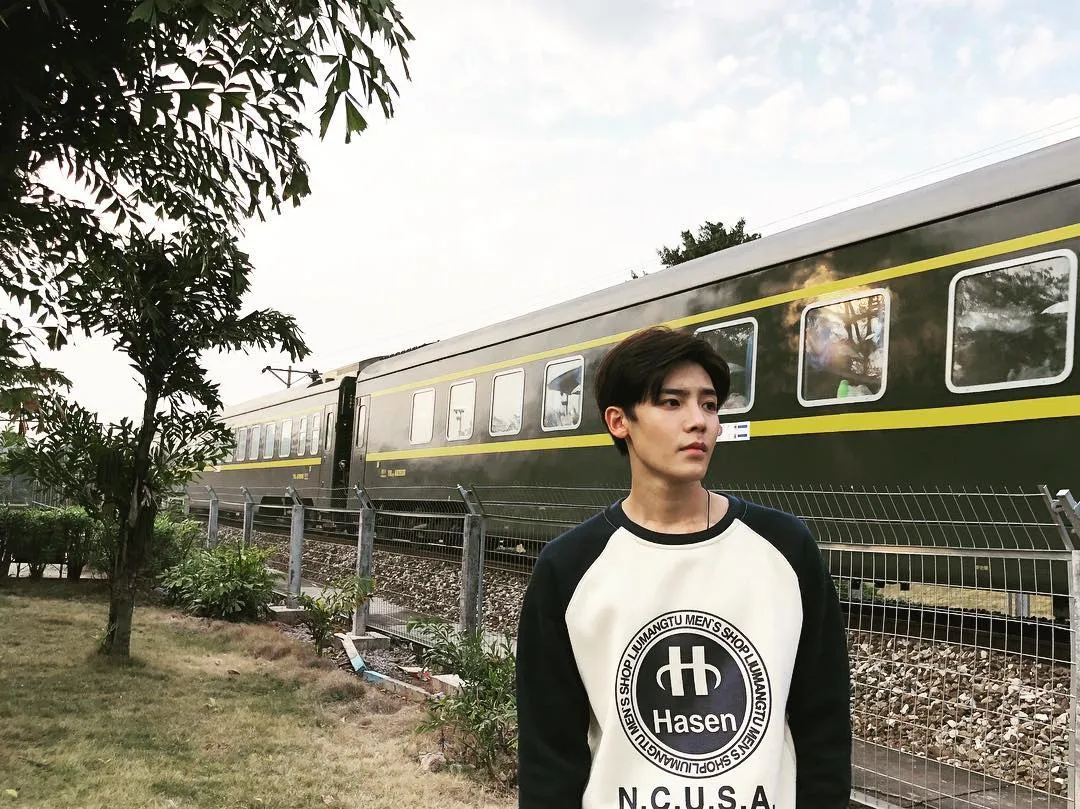 Perjalanan Hou Ming Hao dari trainee K-Pop hingga aktor utama drama China (credit:instagram.com/houminghao)