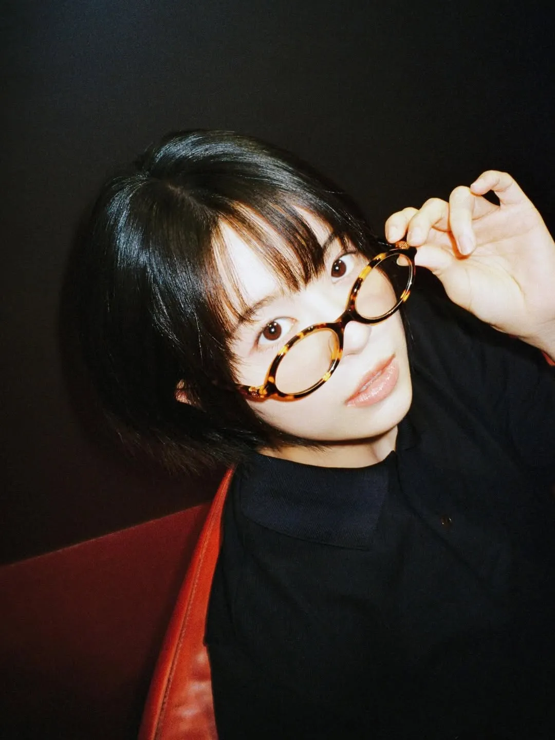Potret Jeon So Young berkacamata / Instagram soyngxo