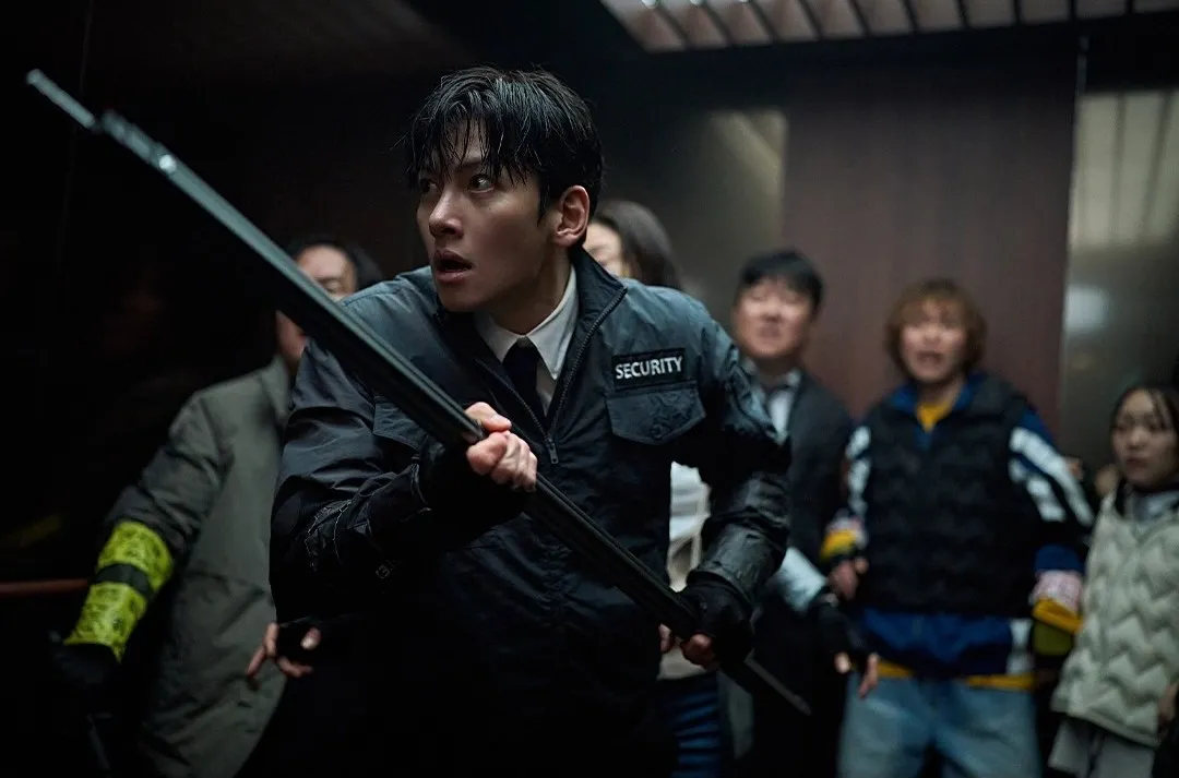 Ji Chang Wook dalam film Colony/Instagram.com/showbox.movie